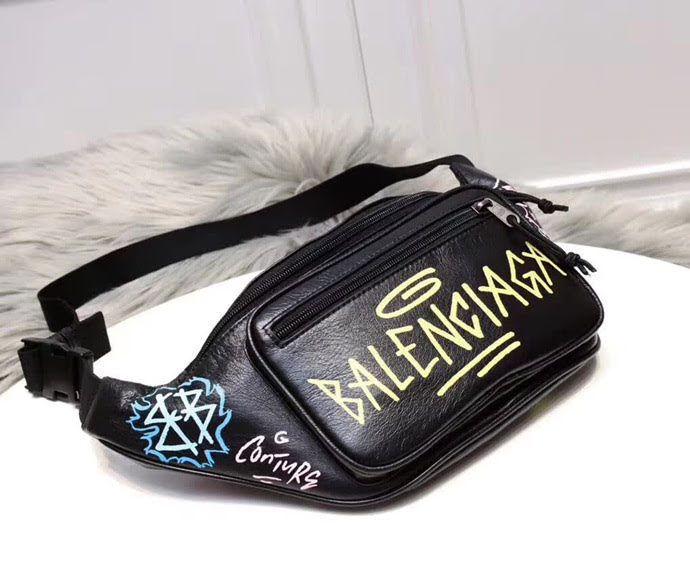 BALENCIAG巴黎世家 塗鴉胸包  BL1709